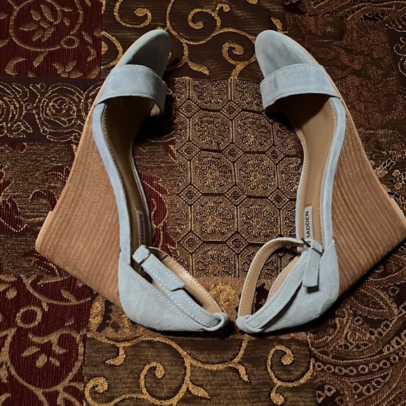 Steve Madden Wedge Strap Sandal - Picture 3 of 5